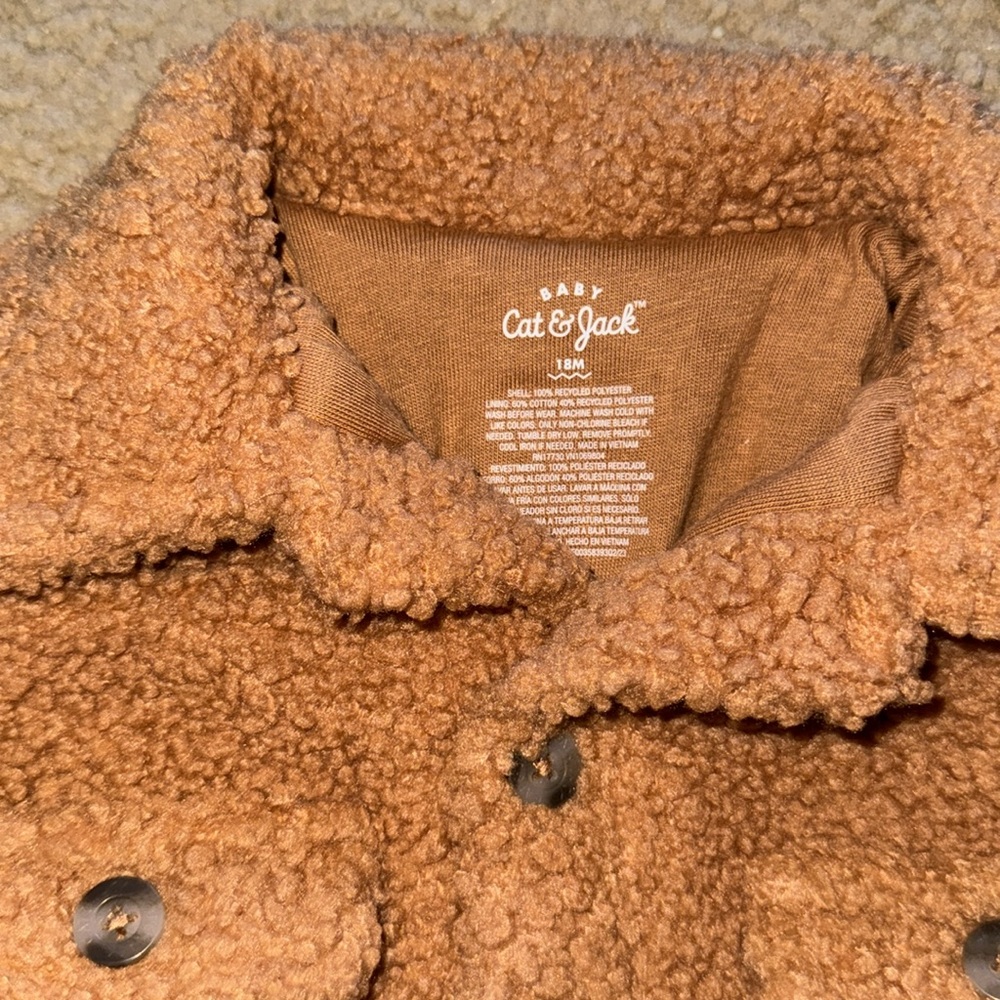 Brand new jacket - Picture 4 of 4